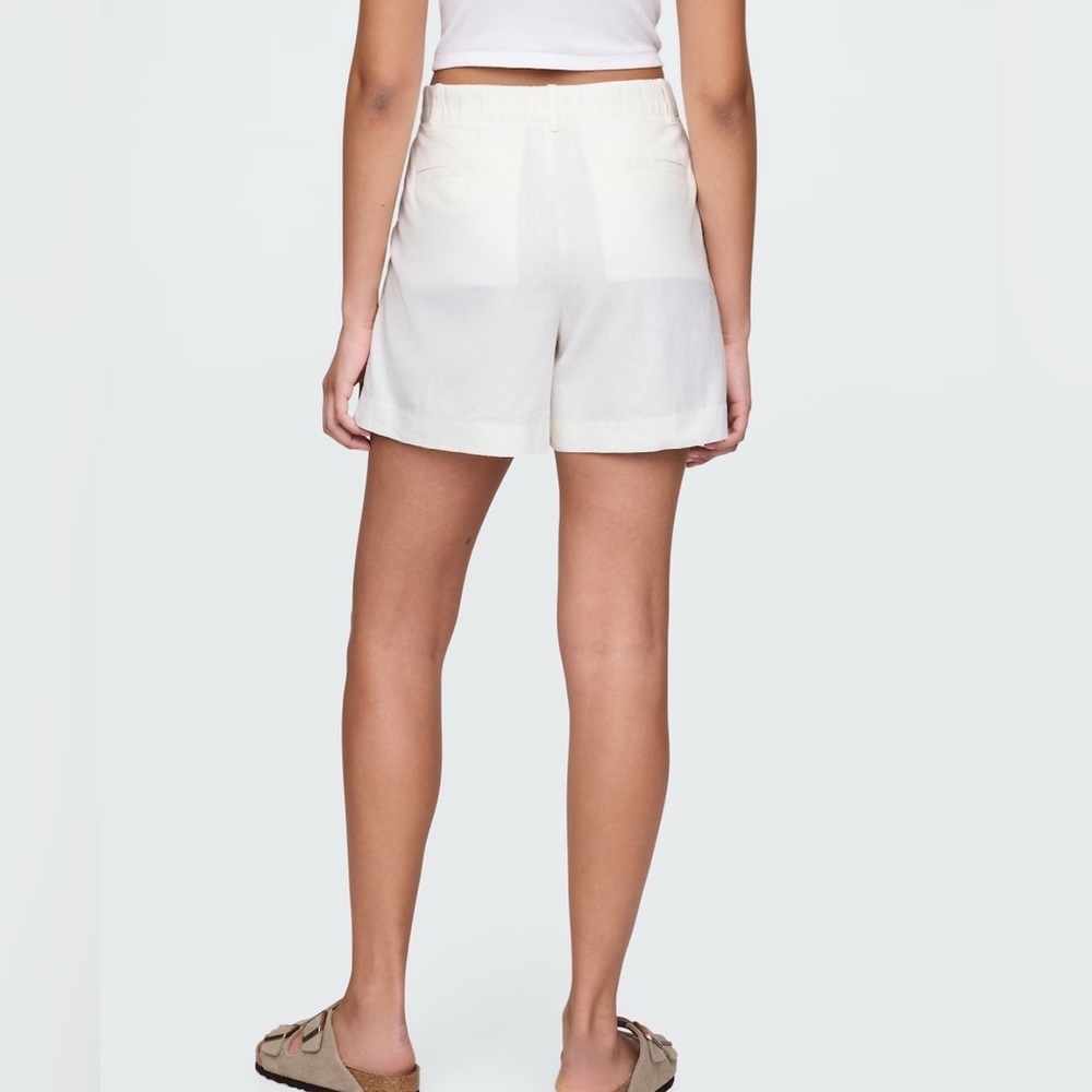 Loft High Rise Linen-Blend Shorts in White Size Medium - Picture 2 of 9